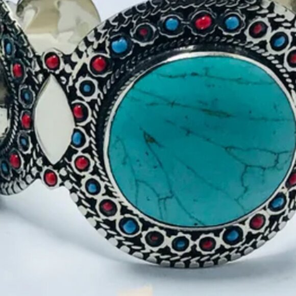 Single Handmade Kuchi Cuff Bracelet: Afghan Tribal Jewelry - Picture 7 of 8